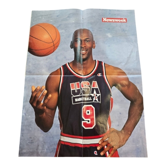 Michael Jordan Basketball Sports Illustrated Newsweek Magazine Book Collection - Picture 11 of 12